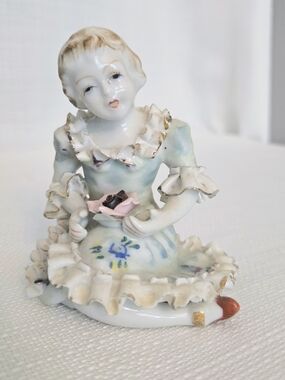 Vtg Holt Howard Figurine Porcelain Victorian Girl Ruffled Lace Dress Japan